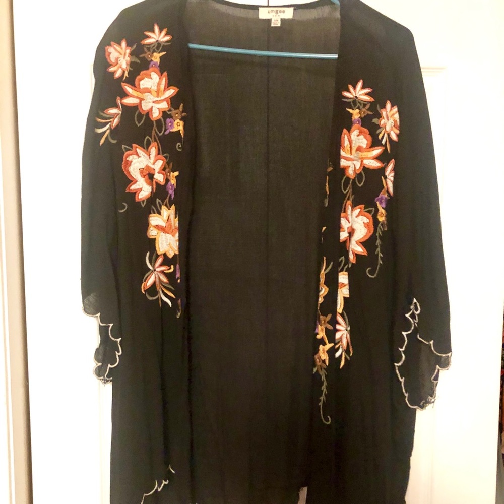 Umgee Black Floral Kimono